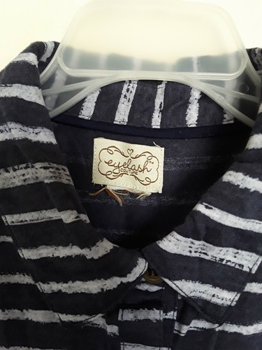 Eyelash Couture Button Front Shirt Top Women’s Sz Small - Picture 2 of 3
