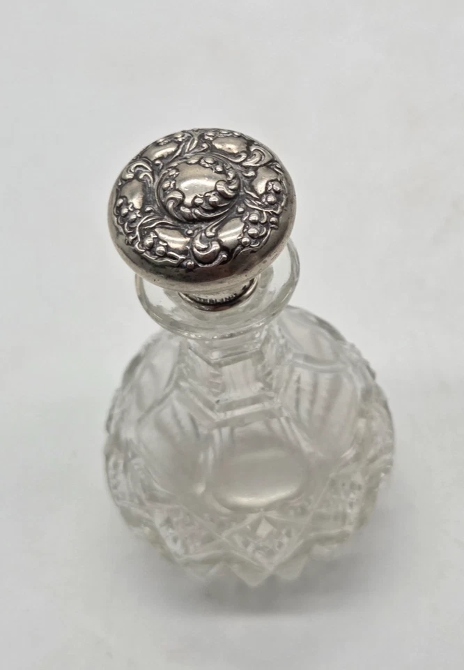Antiguo Wallace Art Nouveau tapón esterlina y botella de aroma de cristal cortado c1890 Foto 4 de 4