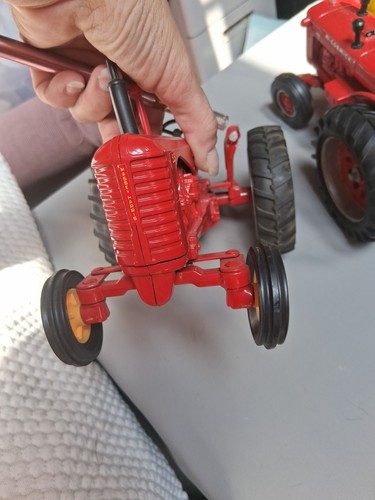 Massey Harris 55 Tractor - Picture 5 of 8