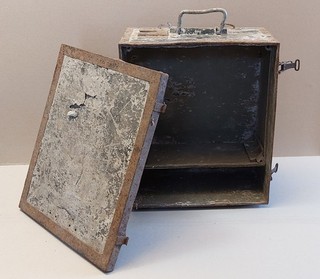 ORIGINAL Torn Fu d2 Gehäuse mit Deckel WW2 Radio Wehrmacht