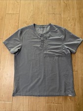 FIGS Men s Black Short Sleeve Zip-Neck Scrub Tee