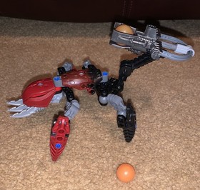 LEGO Bionicle Matoran Thulox (8931) Complete Figure W Balls And Instructions