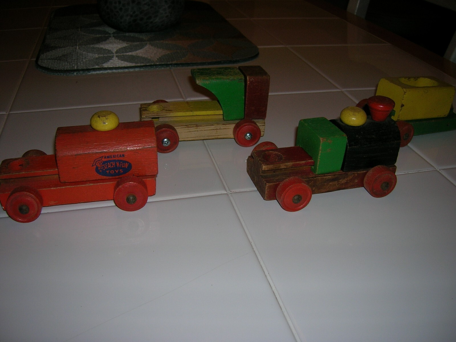 Picture 1 of 9