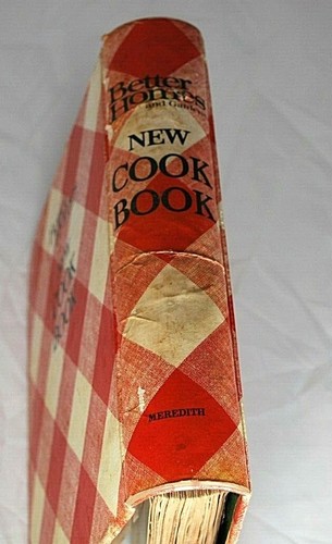 Better Homes & Gardens New Cook Book Believed to be1976 Edition 5 Ring Binder. - Picture 3 of 9