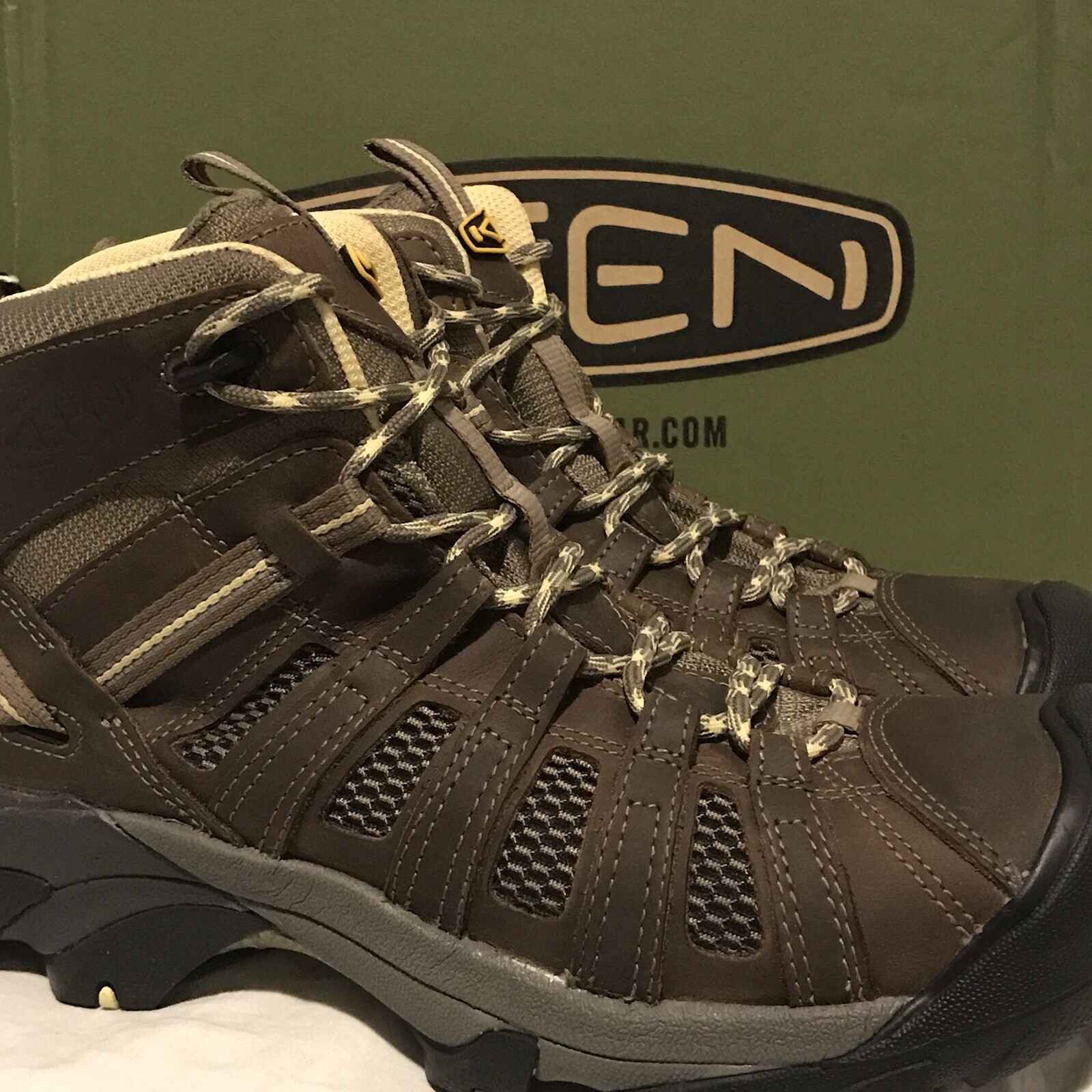 Scarpe scarponi da trekking Voyageur NUOVI KEEN da donna taglia 10 5 M Brindle Custard 1010138