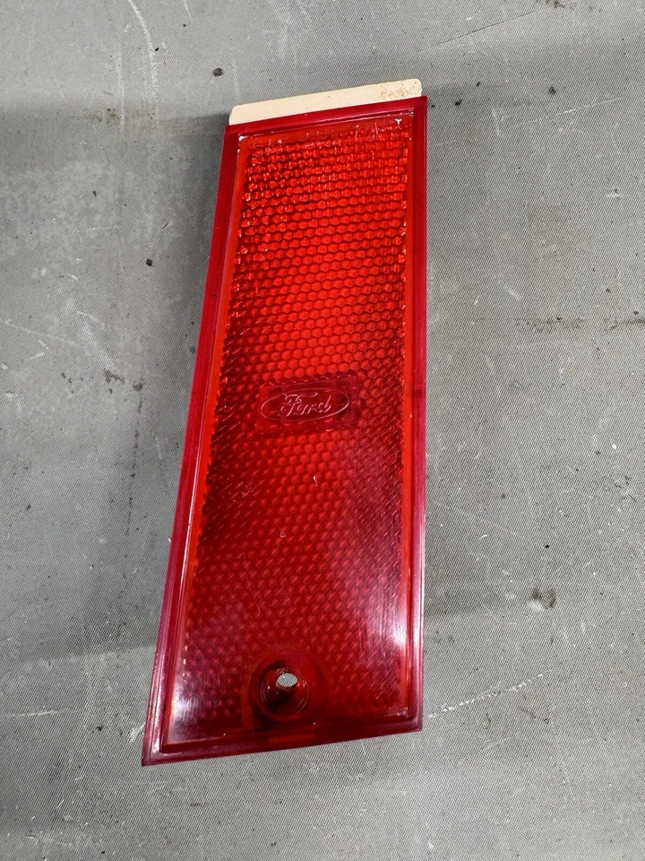 Ford LTD 1979-1987 Crown Victoria señal de giro esquina marcador luz panel 1/4 lente Foto 2 de 4