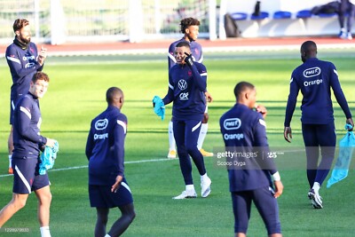 Lotto Di Patch Termoadesivi Francia Per Tuta - Flocchi Mbappé E Griezmann Con Sponsor