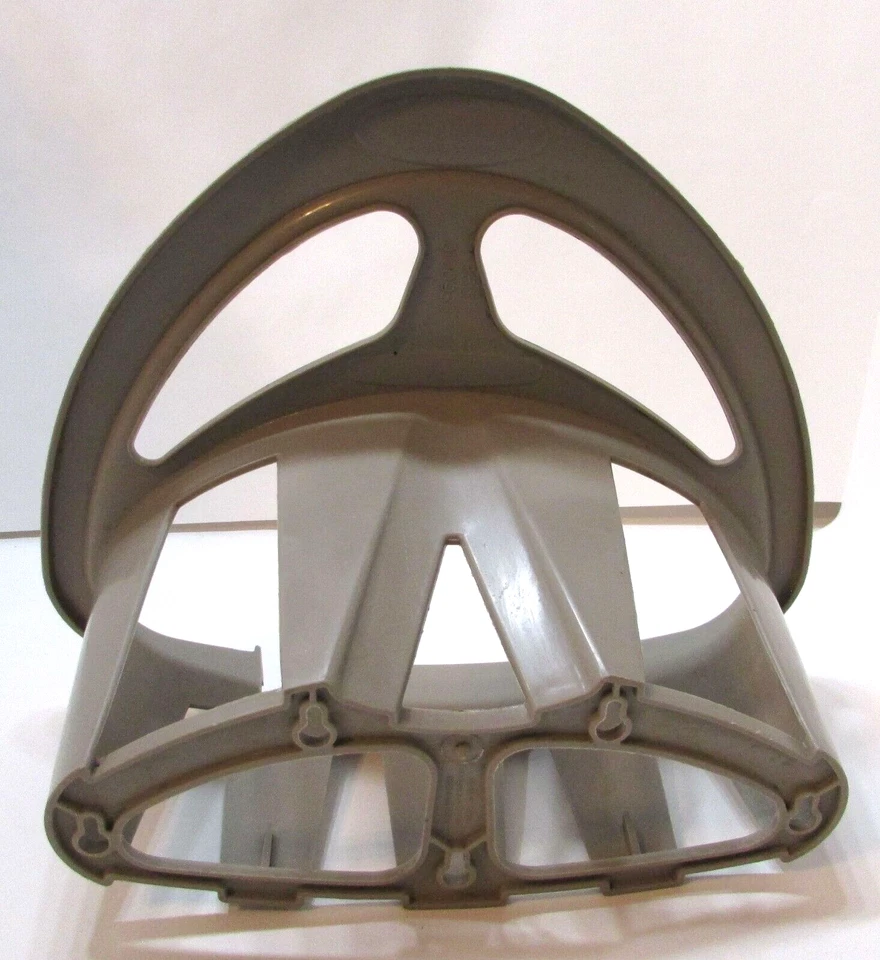 Suncast Garden Hose Hangout 2000's USA Beige Plastic 50ft Wall Rack Spool Holder - Image 3 of 3