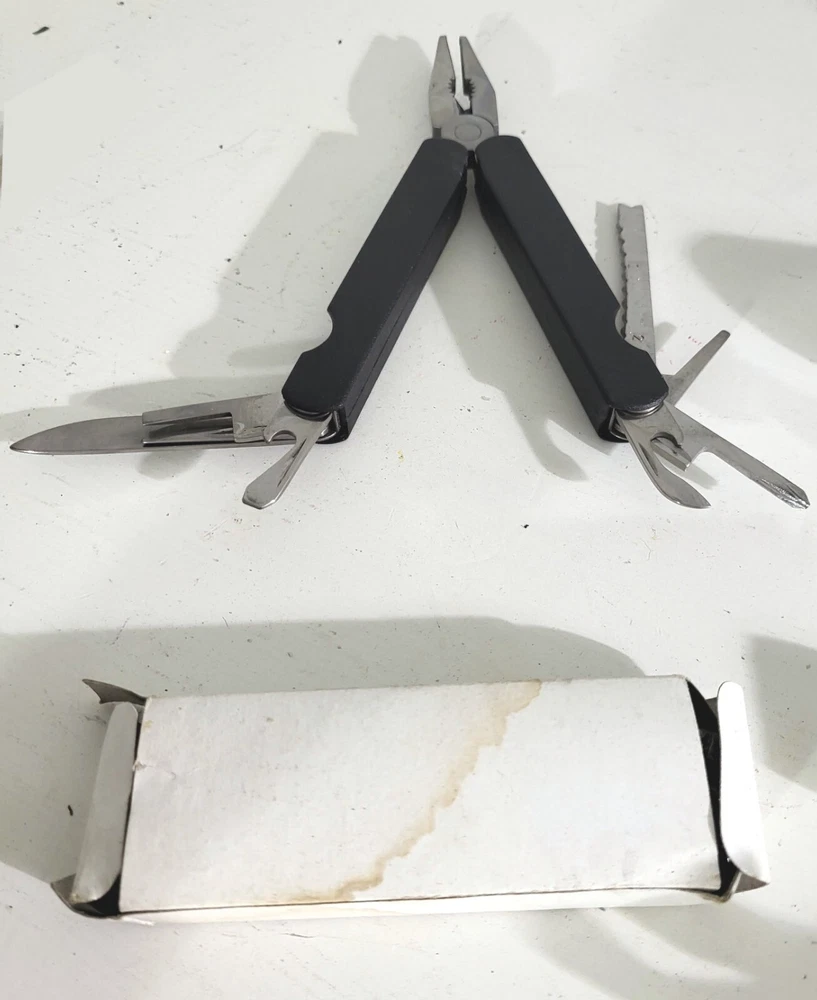 Multi tool - 9 Tools - New in Box