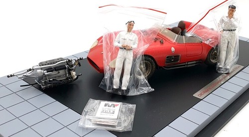 CMC 1/18 Scale M-172 Maserati 300S Dirty Hero With Figures and Engine With Case - Picture 2 of 7