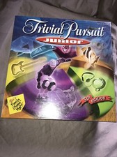 Trivial Pursuit Jr. Junior 5th Edition Board Game 2001 COMPLETE.