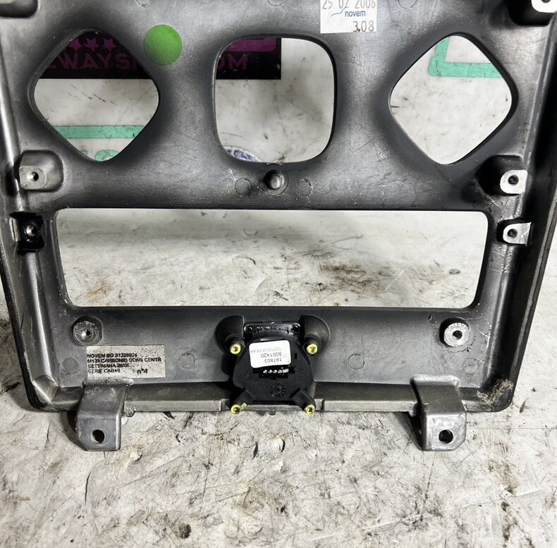 05-08 Maserati Quattroporte Carbon Fiber Climate Control & Radio Bezel M139 AC