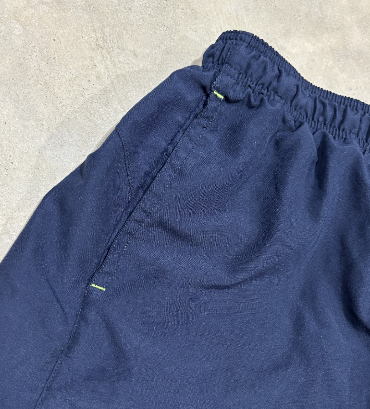 Nike Training Shorts Polyester Elastic Waist & Dr… - image 4