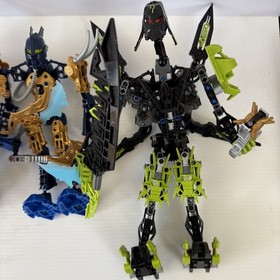 LEGO BIONICLE Skrall 8978 Tarix 8981 with booklets TUMA 8991 LOT OF 3