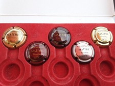 Assez Rare...5 Capsules champagne Maitre, Cote 18. Petites Ef Grandes Ecritures 