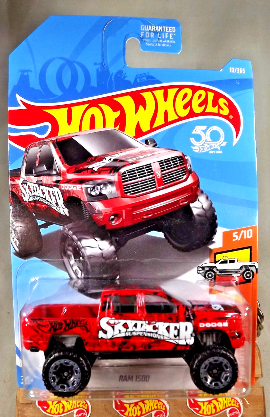2018 Hot Wheels #10 HW Hot Trucks 5/10 RAM 1500 Red w/Gray Beadloc Rim Sp Wheels