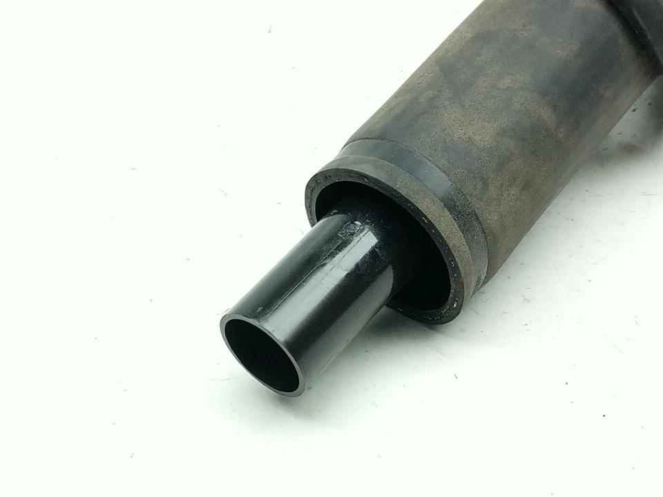 Manguera de llenado de combustible de gas Polaris Slingshot SL 17 5414709 Foto 3 de 4