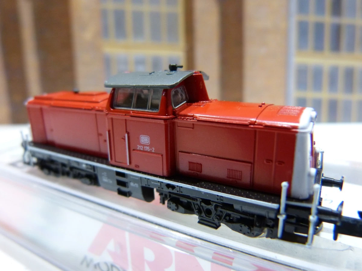 Arnold 2013 Diesellok BR 212.176-2 DB    Spur N      86/4