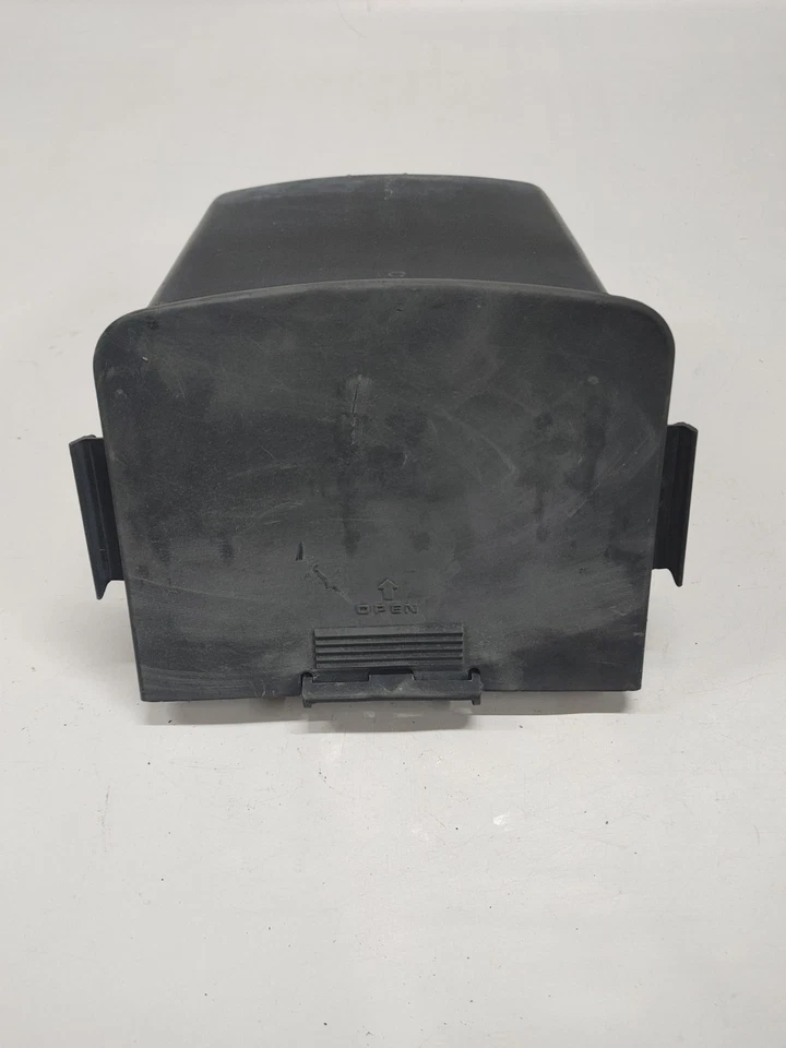 Honda VF750S V45 1982 Sabre estuche de almacenamiento trasero caja de herramientas y tapa 77240-MB0-000 Foto 2 de 4