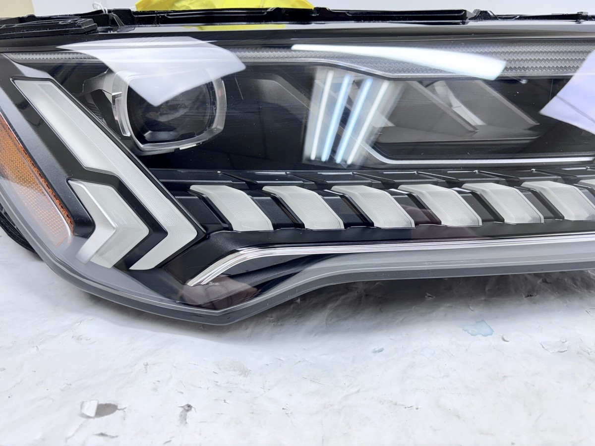 4M0941040B 2020 2021 2022 2023 AUDI Q7 SQ7 MATRIX LED FRONT RIGHT
