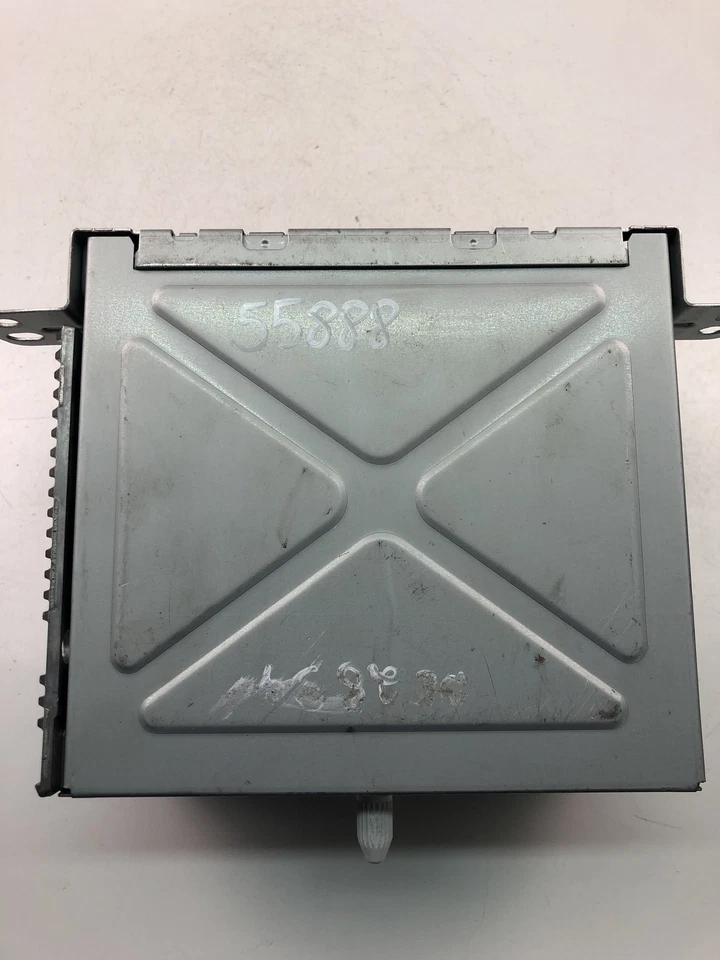 DE2894 SAAB 9-5 2011 CD RADIO CONTROL 12823459 - Image 4 of 4