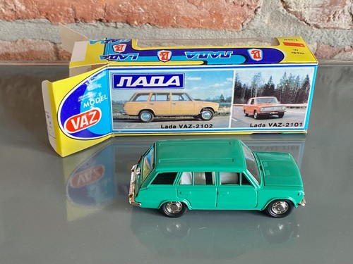 Novoexport LADA Kombi MIB Blau 1:43 NVA DDR PKW CCCP UDSSR PKW USSR Soviet - Bild 2 von 4