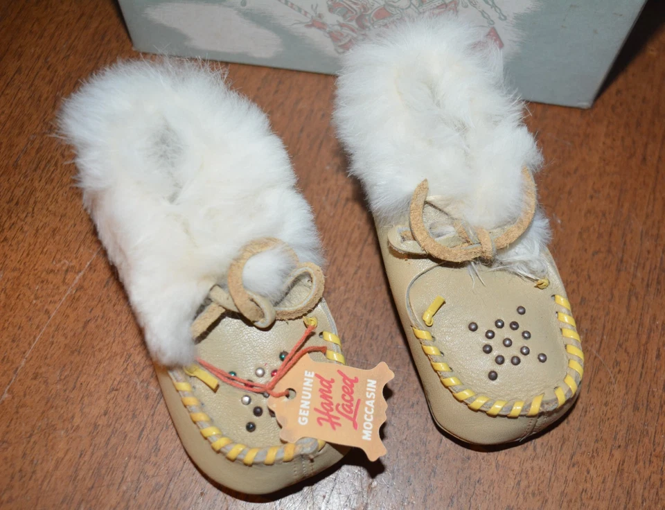 Mocasín de cuero genuino con cordones a mano para niños pequeños con piel de conejo TALLA 4 NOS Foto 2 de 4