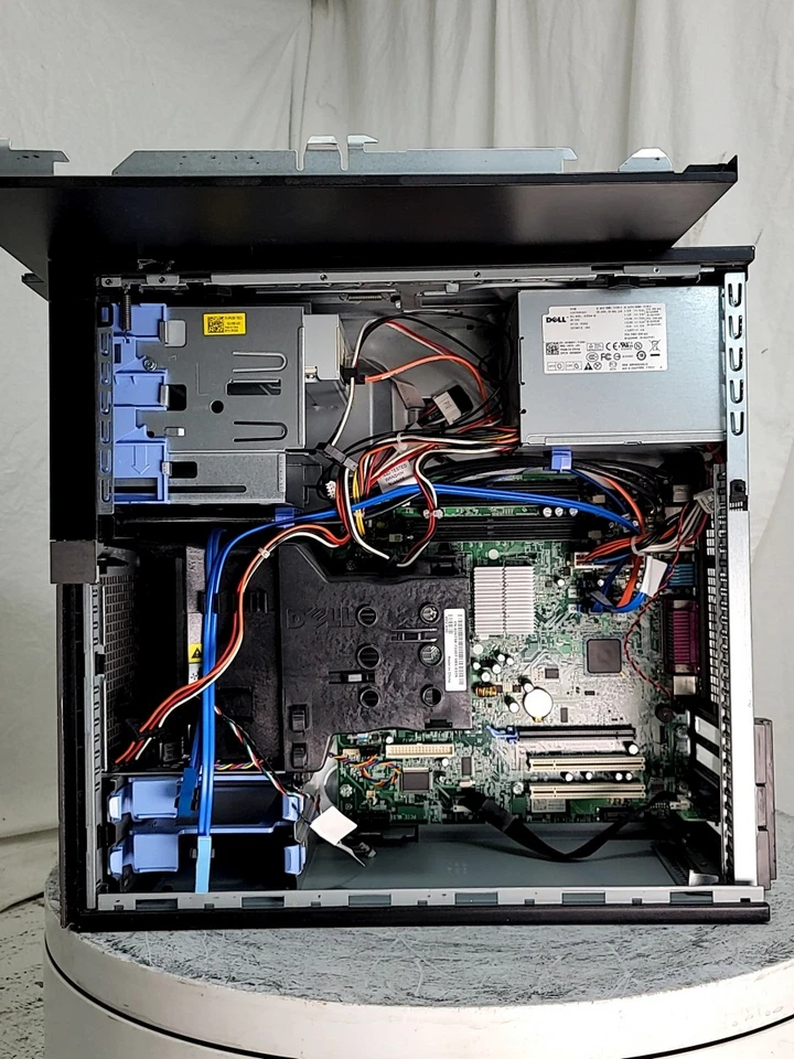 DELL OPTIPLEX 960 DCSM1F Desktop PC BAREBONES SEE NOTES - Image 4 of 4