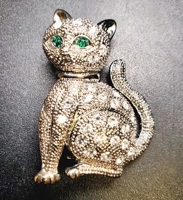 Vintage Silver Tone Rhinestone Cat Brooch Fashion Core Boho Granny Sheek Jewelry
