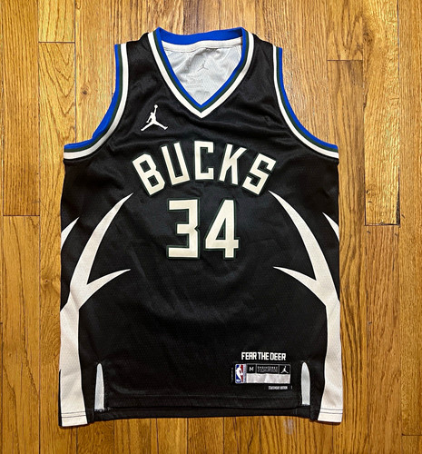 Nike NBA Milwaukee Bucks Giannis Antetokounmpo 34 Statement Jersey Black M