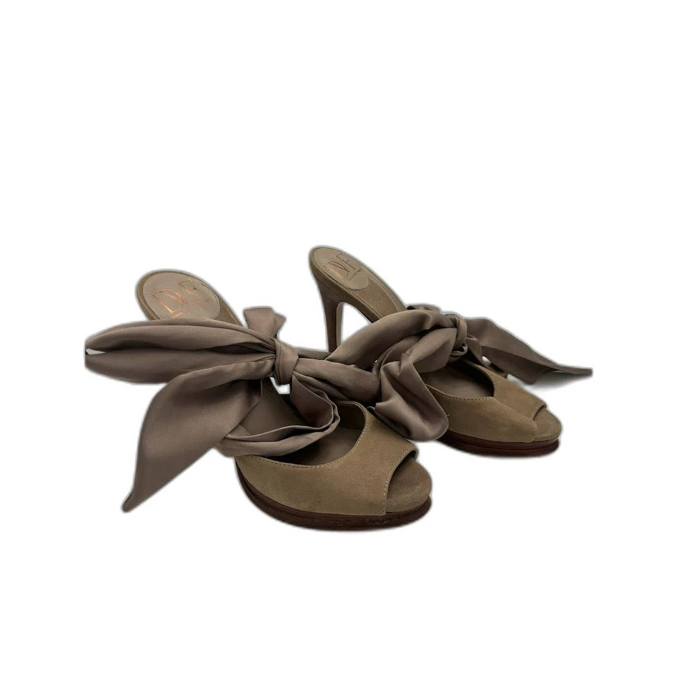 Zapatos de tacón Diane Von Furstenburg con pajarita al tobillo talla 7 1/2 7,5 ropa de trabajo formal Foto 2 de 4