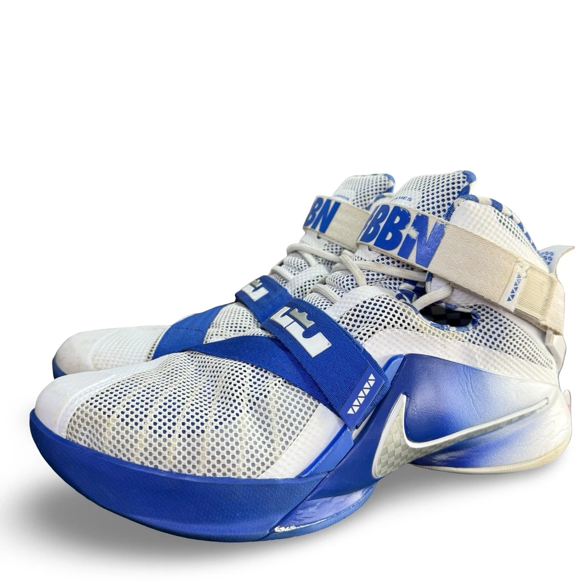 Nike White Basketball Shoes for Men for sale | eBay