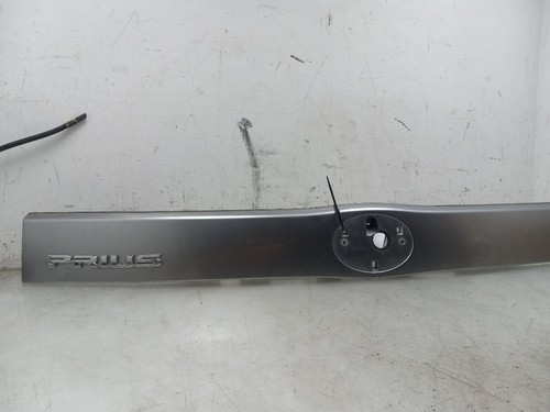 10-15 TOYOTA PRIUS PLUG-IN 1.8L FWD AT REAR TAIL FINISH PANEL - Foto 3 di 12