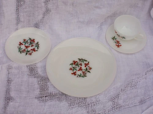 Vtg Lot of 18 Fire King Honeysuckle Dinner Plates Bread Plates Cups Saucers