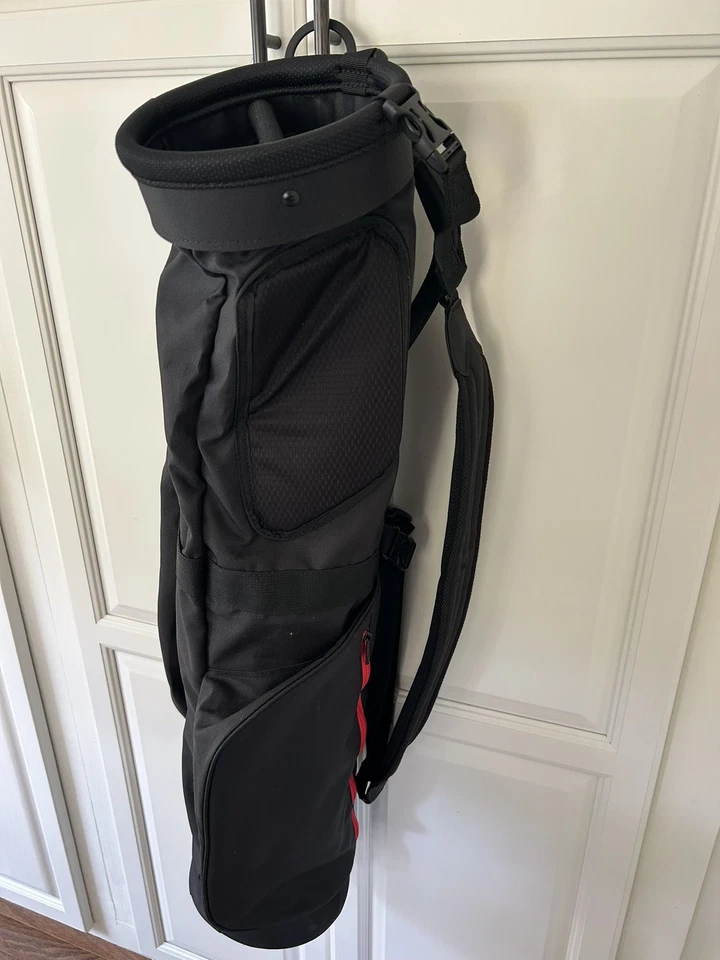 Lightweight Titleist Carry Bag - Image 2 of 4