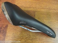 SELLA DA CORSA FIZIK PAVE CP3 CON RINGHIERA IN MAGNESIO