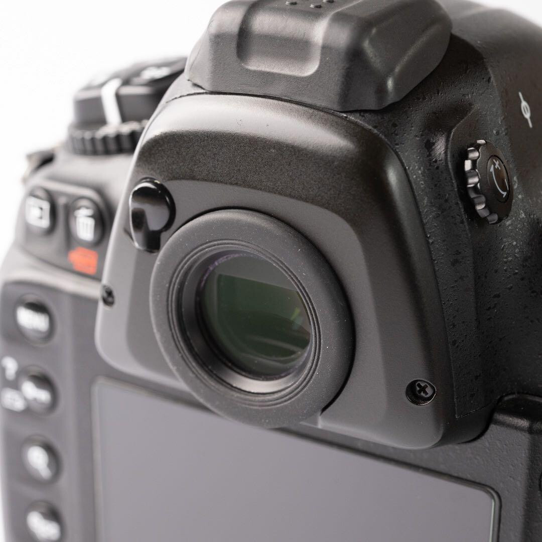 Near Mint Nikon D4S 16.2MP Digital SLR Camera Body from