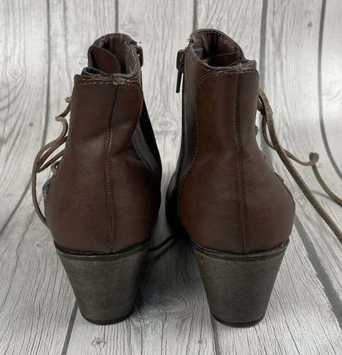 Route 66 Womens Size 9M Ankle Heel Booties Faux Leather Shoes Boots - Picture 7 of 7
