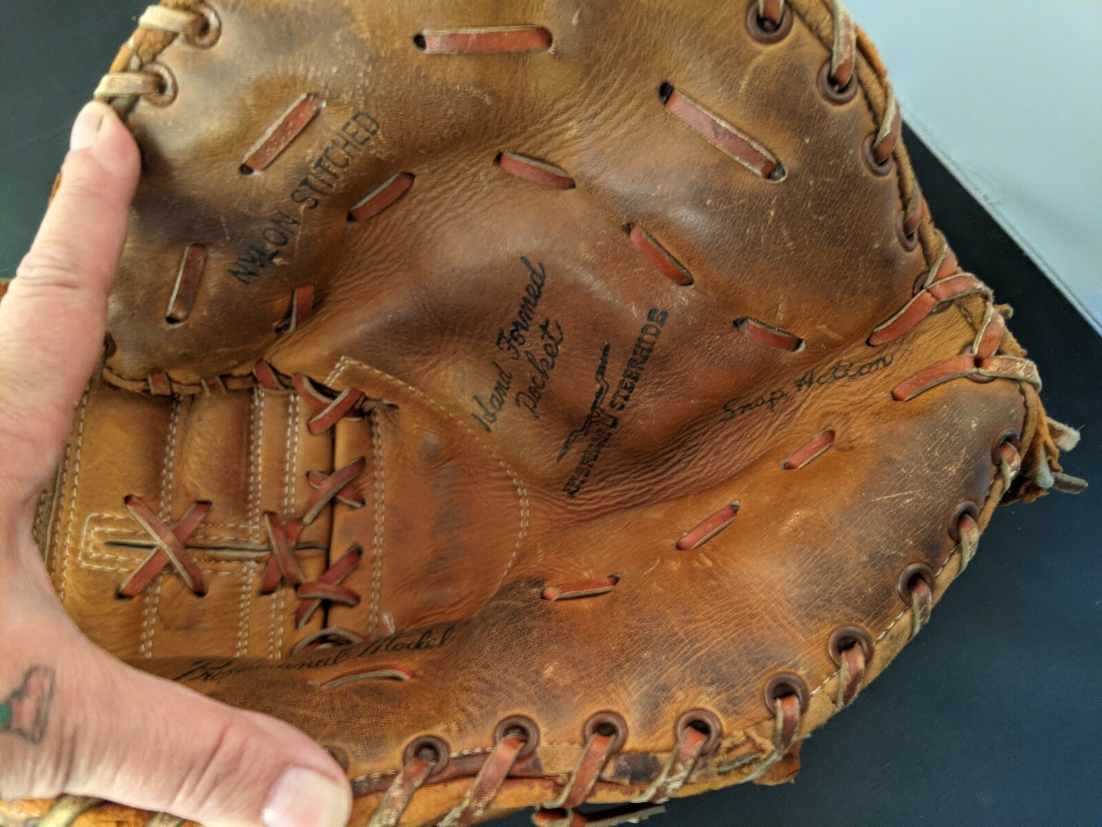 Vintage AHI Brand Made In Japan Catchers Mitt R100 eBay