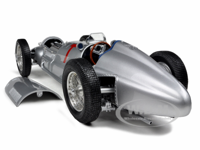 Mercedes Benz W154 1938 ミニカー 1:18 箱無し Amazon.com: CMC-Classic Model Cars Mercedes-Benz W154 Grand Prix