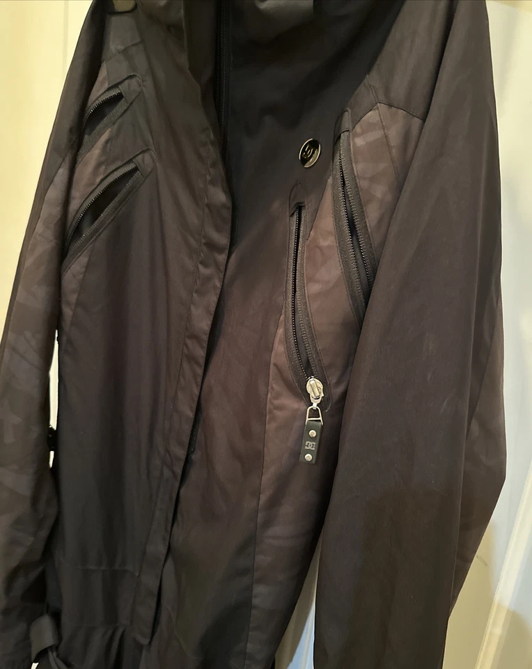 DC Exotek 5000 Series Ski Snowboard Silver Accents Belted Hooded Size Small - Image 3 of 4