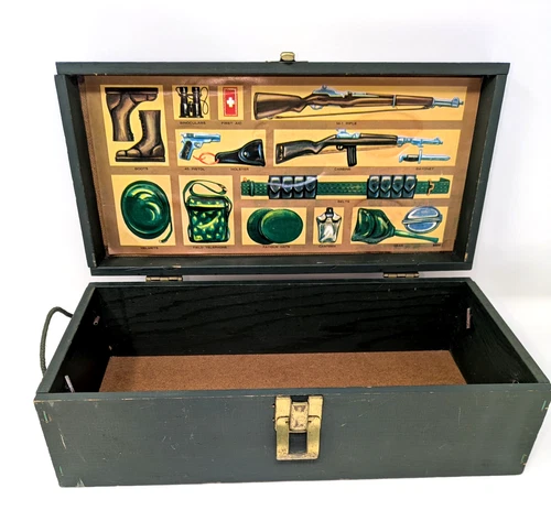 Vintage GI JOE Action Marine Footlocker w/ UNIFORM, FATIGUES & Accessories