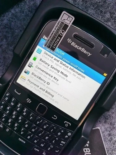 BLACKBERRY 9900 9930 BOLD Black/White 2G/3G Unlocked microSDHC GPS - image 4 of 4