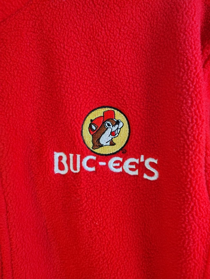 Suéter Buc-ees Beaver Xs para mujer manga larga rojo con un dibujo de castor en la parte delantera Foto 3 de 4
