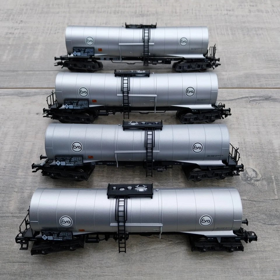 Märklin H0 4 x 4757 Chemie Kesselwagen EVA silber neuwertig OKT