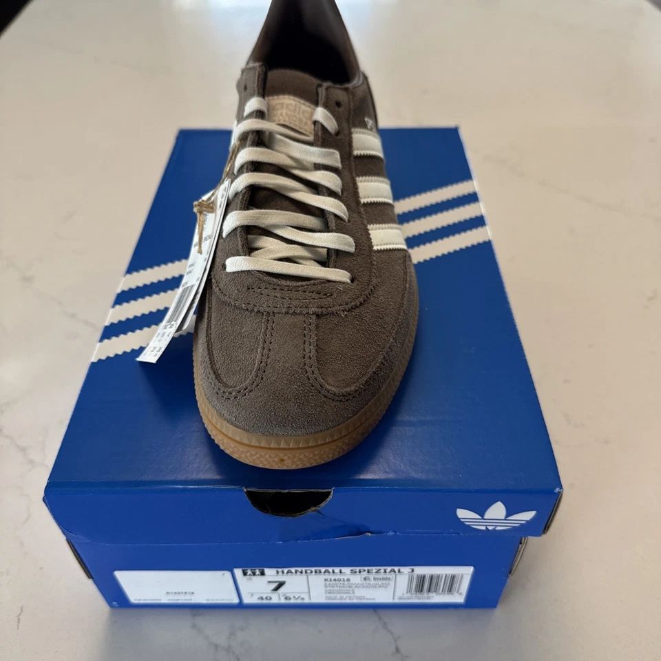 Adidas Handball Special J kids Size 7 Earstar/White/Gum - Image 4 of 4