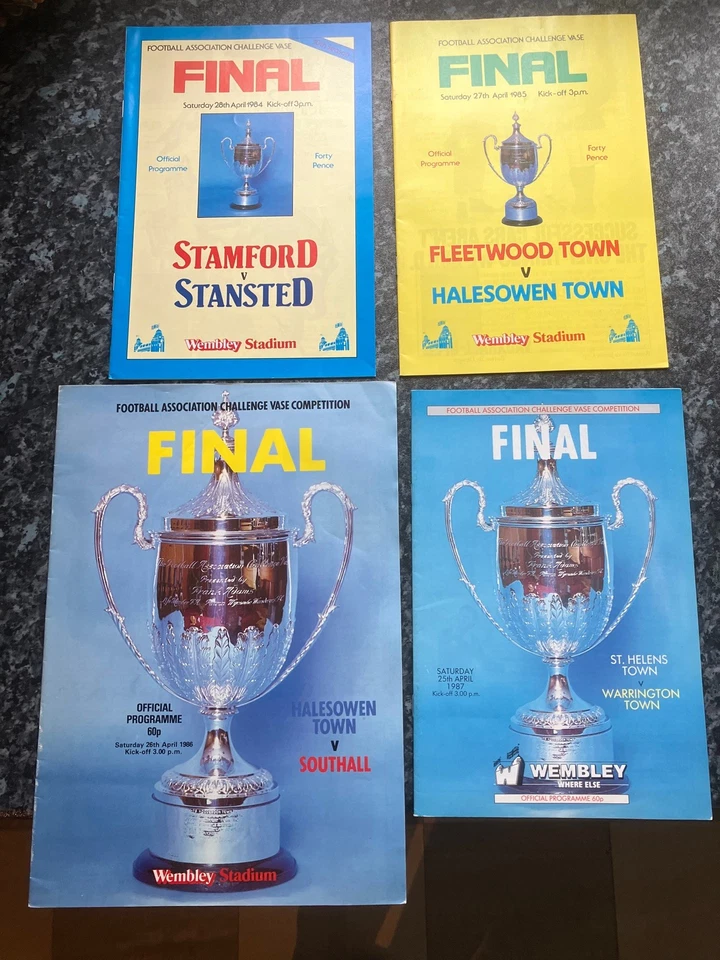 Near Complete run of 1980s FA Vase Final Football Programmes - Image 3 of 4