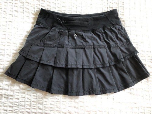 Ivivva Girls Sz 12 SET THE PACE Pleated Ruffle Skirt Flat Front ~ BLACK ~ CUTE! - Picture 2 of 8