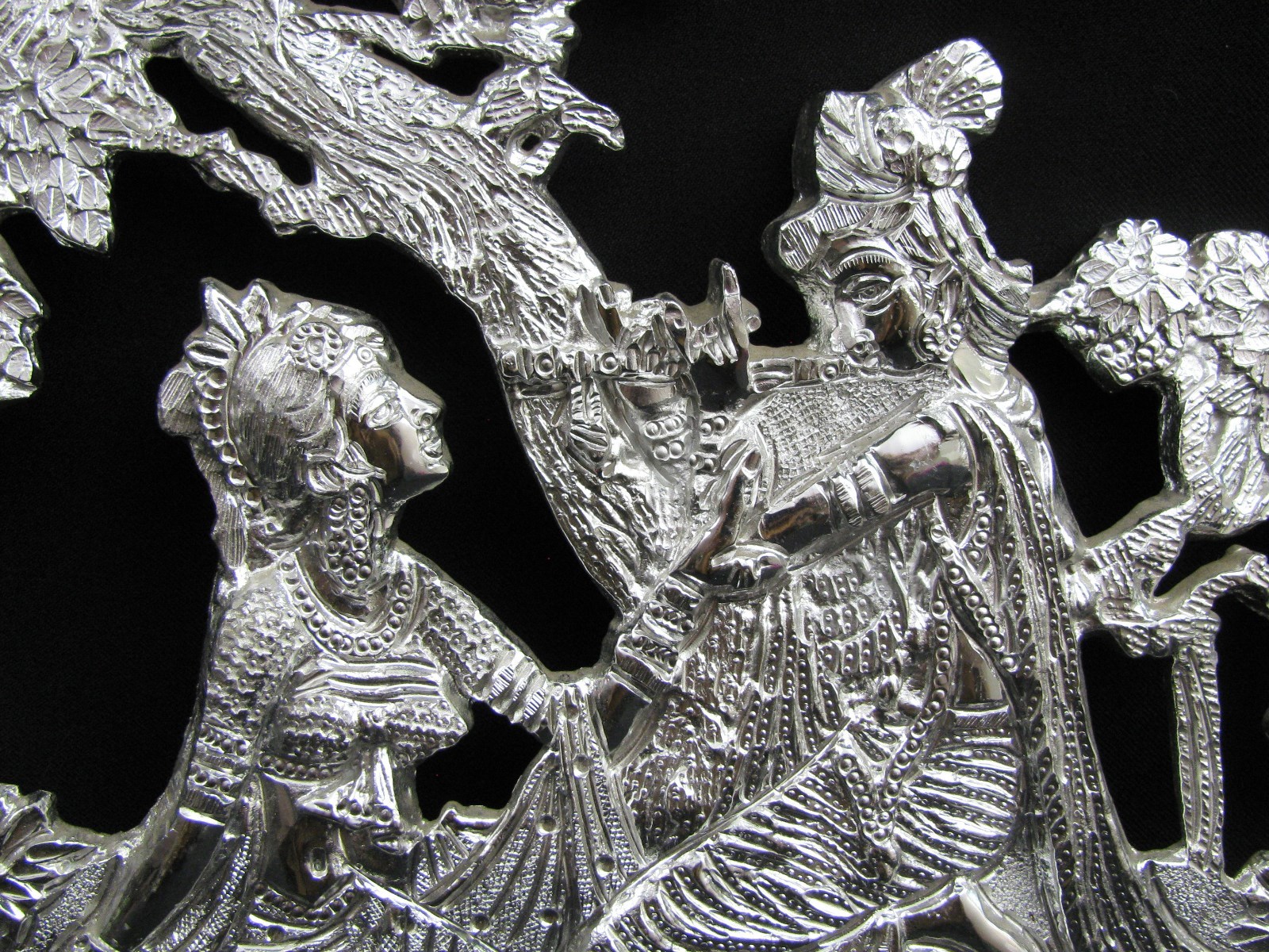Aluminum HINDU Lord Radha Krishna God Tree Display Temple Plaque Silver Metal