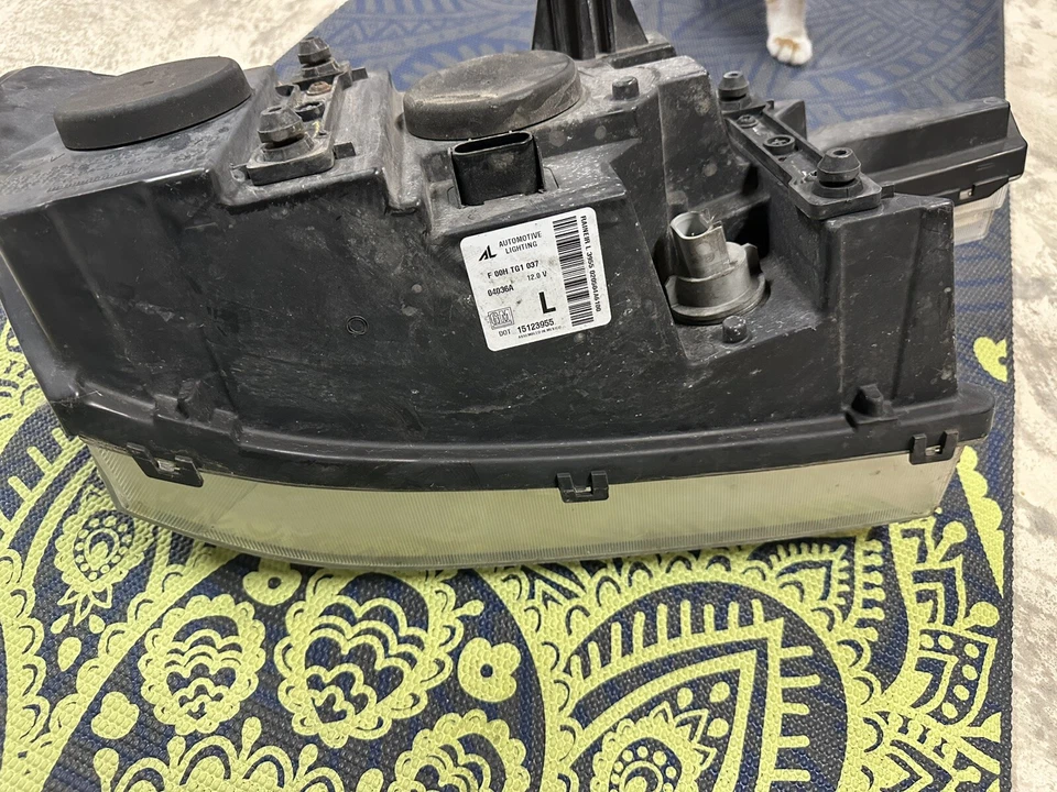 Левая фара водителя подходит для 04–07 RAINIER 15123955 - Изображение 4 из 4